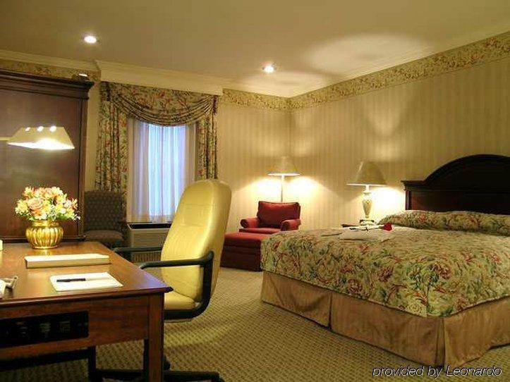 圣路易斯夫隆特纳克希尔顿酒店 客房 照片