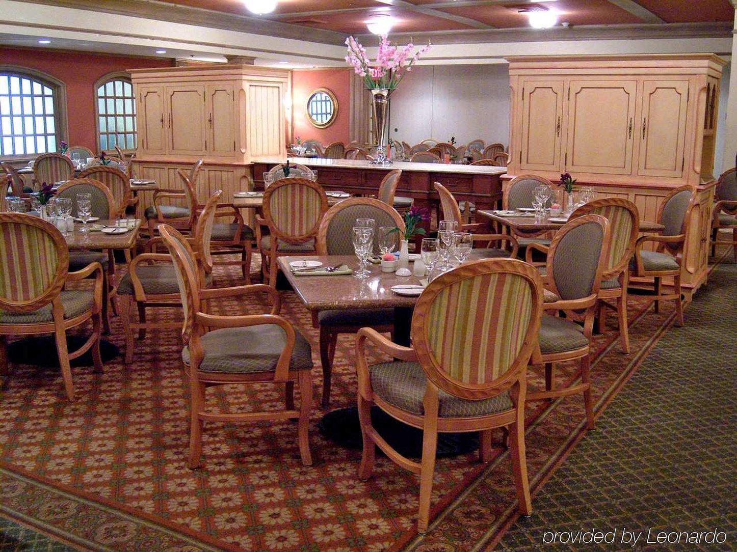 圣路易斯夫隆特纳克希尔顿酒店 餐厅 照片
